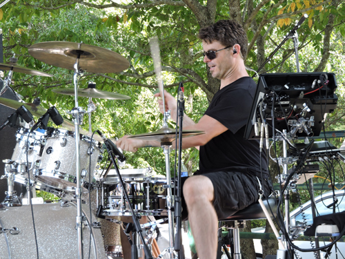 Dale Moon (Travis Larson Band) at ProgDay 2014 - Photo by Angel Romero