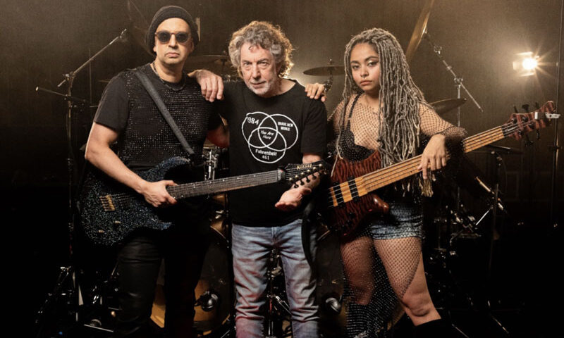 DarWin band photo